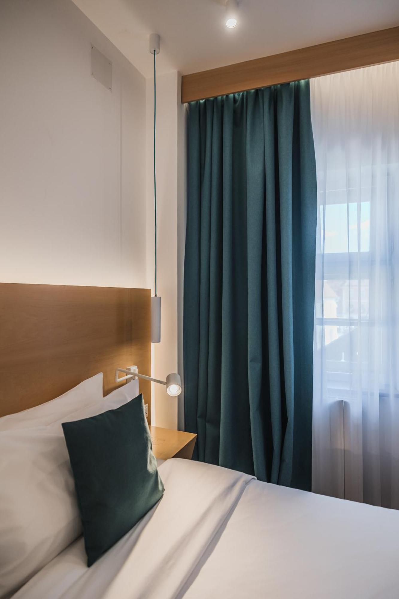 Hotel Casa Luxemburg- Newly Renovated Сибиу Екстериор снимка